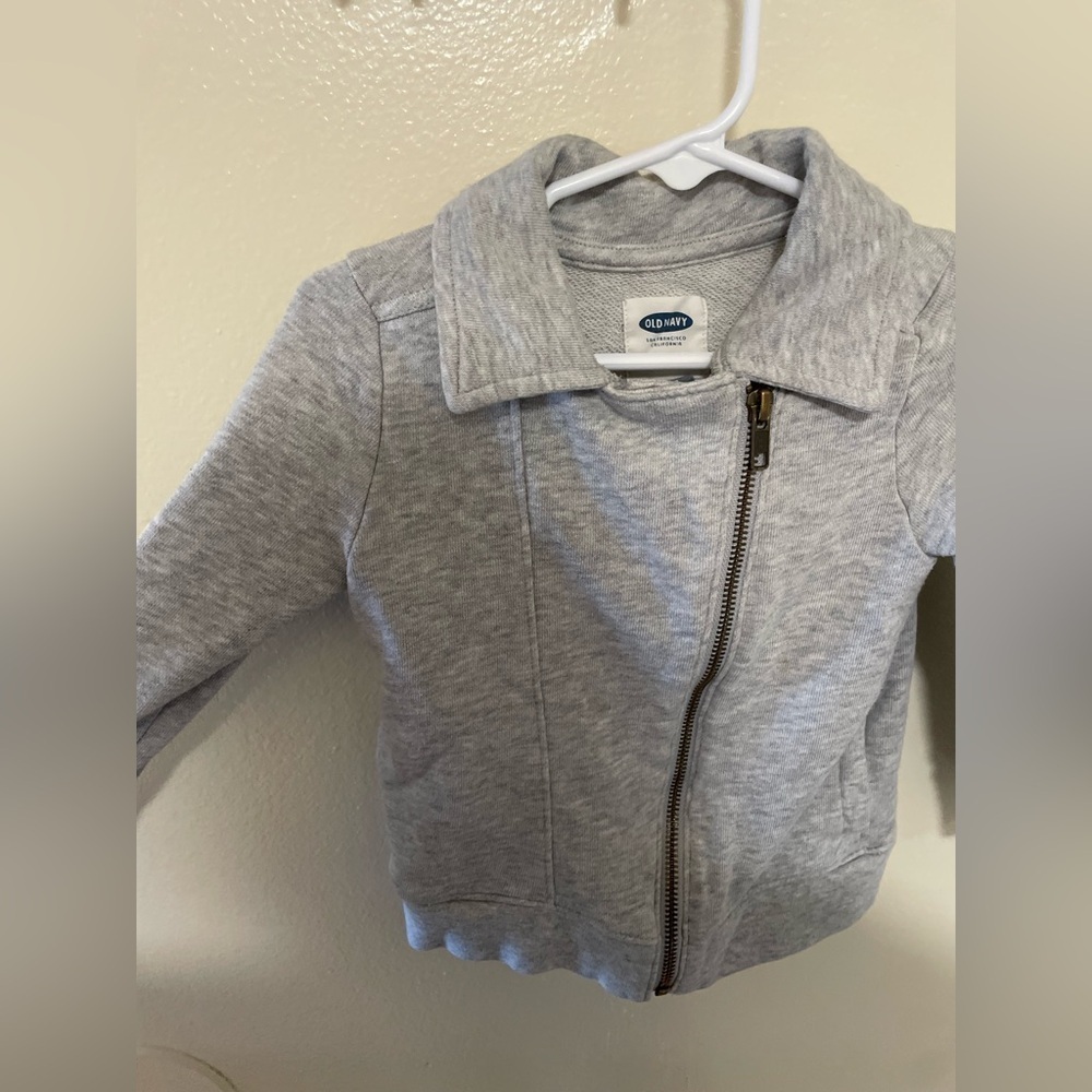 ✨Toddler Girl Old Navy Grey Jacket Size 2T - Picture 4 of 8